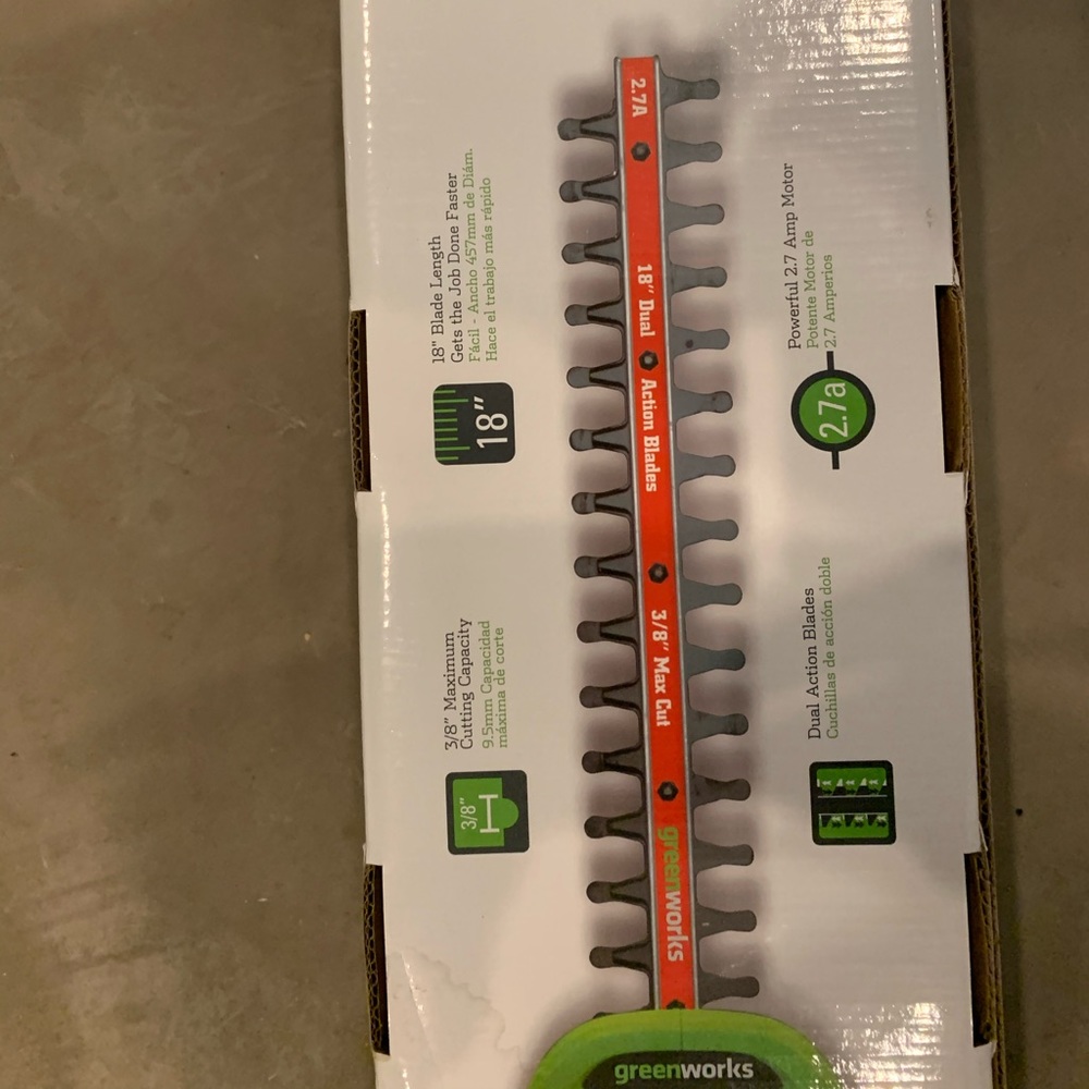 Greenworks Electric Hedge Trimmer - Picture 4 of 8